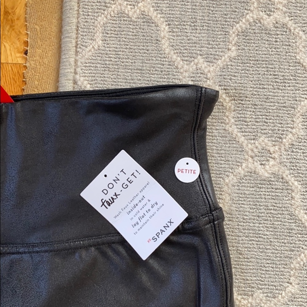 Spanx dont faux get leggings Petite M